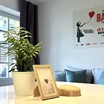 Feinzeit Bella Nella - Zentral, Ruhig, Frei Parken! Apartmán